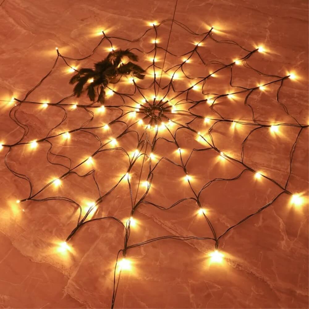 Guirlande lumineuse en toile d'araignée avec araignée