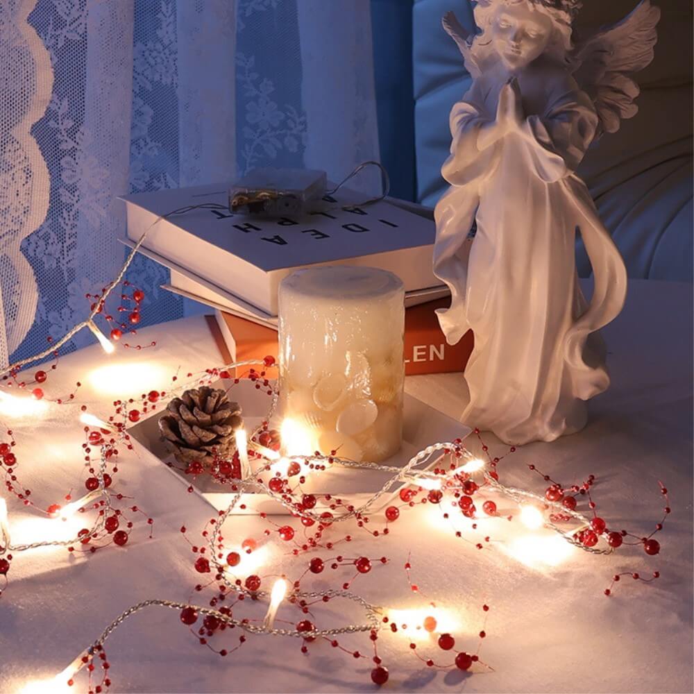 Christmas LED light chain with artificial pearls