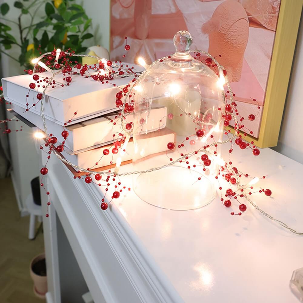 Christmas LED light chain with artificial pearls