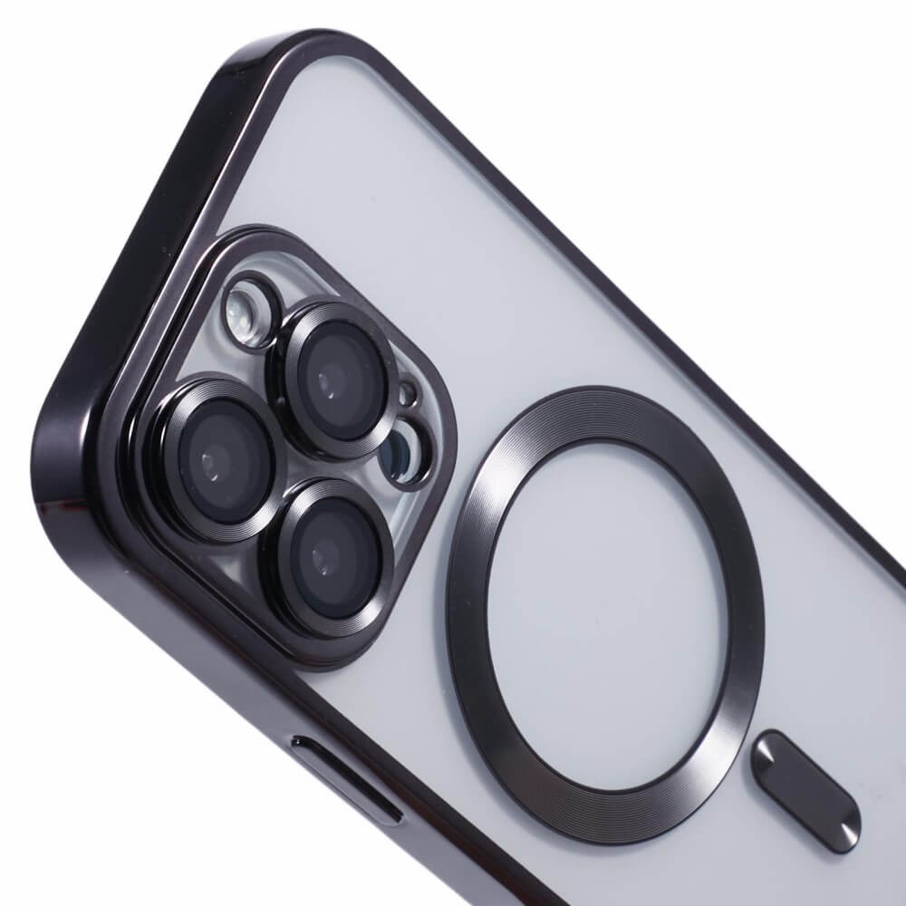 iPhone 16 Pro Max - Rubber phone case with metallic design