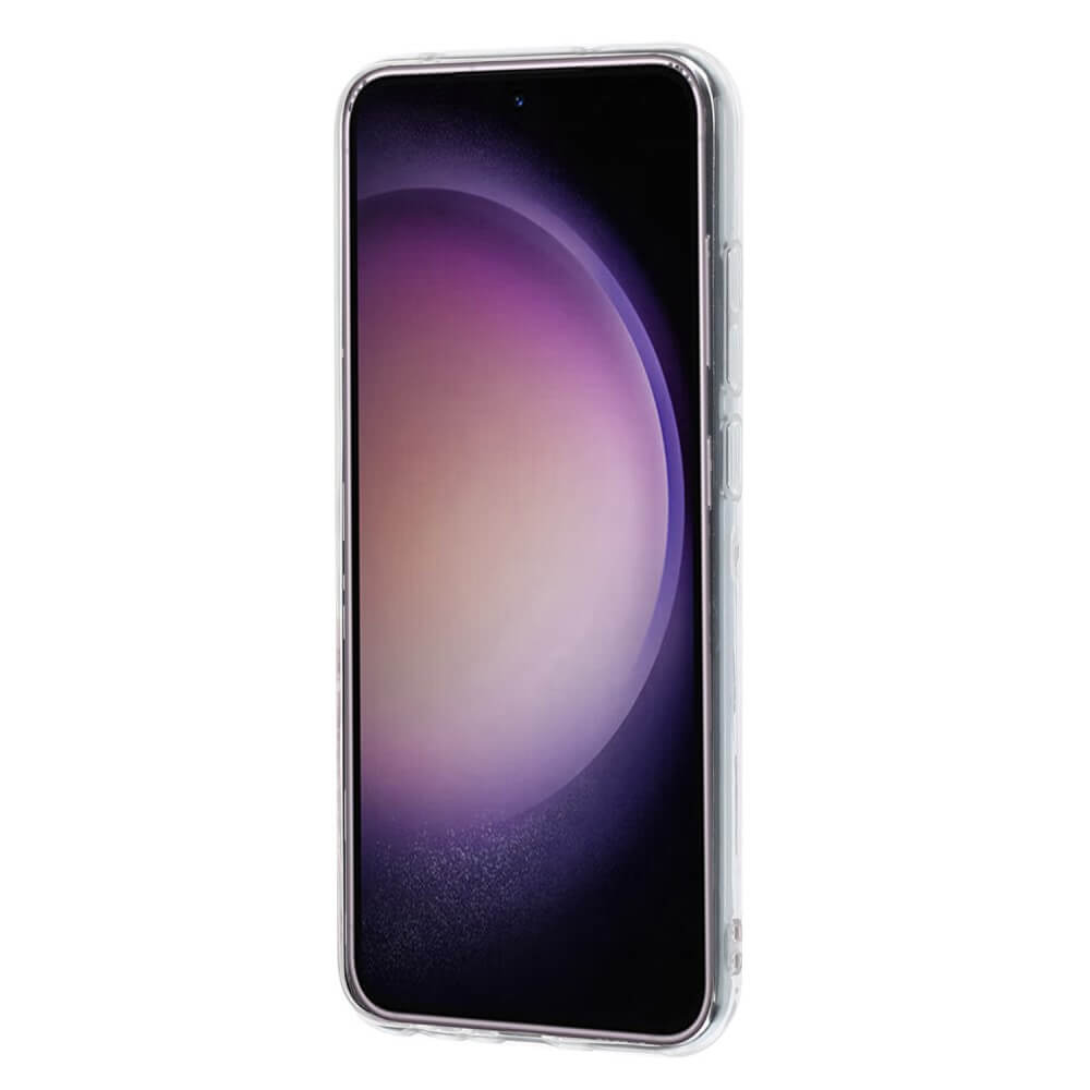 Abgebildet ist das Galaxy A56 5G mit einem lila Farbverlaufsbildschirm in einer Cover-Discount Cover Handyhülle mit stilvollem Motiv und transparentem Rand auf weißem Hintergrund.