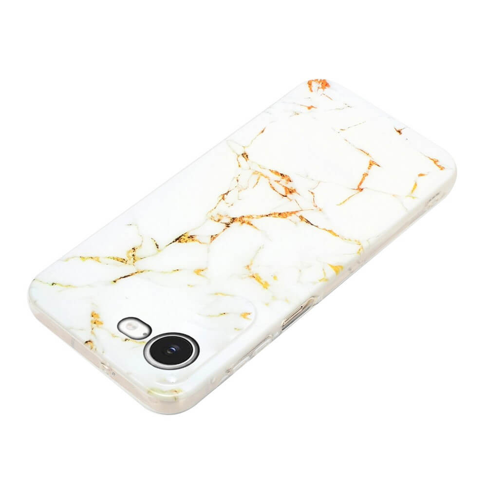Die iPhone 16e - Silikon Hülle mit Marmor Motiv von Cover-Discount schützt Ihr Smartphone stilvoll mit weißem Marmor-Look und gold-orangefarbenen Adern.
