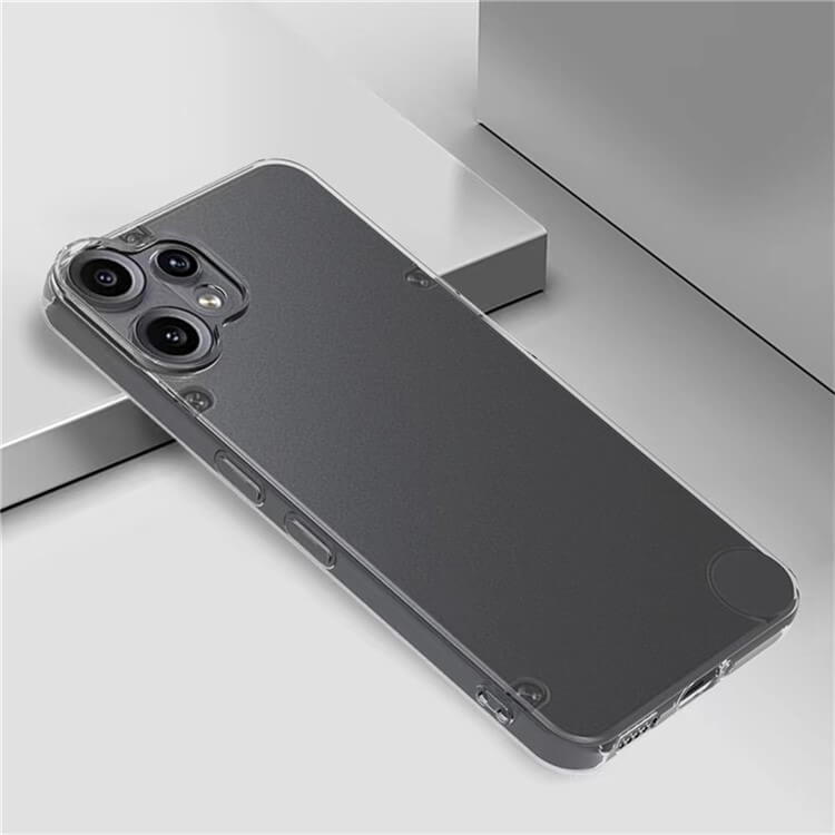 Ein CMF Phone 2 Pro mit einer transparenten Silikon-Gummihülle von Cover-Discount, die Antifingerprint-Schutz bietet, liegt auf einer grauen, mit geometrischen Formen verzierten Oberfläche.
