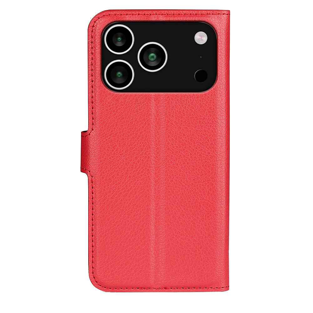 Die Cover-Discount iPhone 17 Pro - Leder Etui Hülle in Rot verfügt über drei Kameraausschnitte, einen Magnetverschluss und praktische Kartenfächer, hier von hinten.