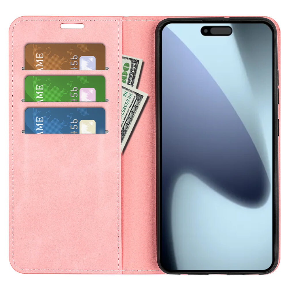 Das Cover-Discount iPhone 17 - Stand Flip Case Hülle in Pink ist mit Kartenfächern und einem Geldfach ausgestattet und hält Ihr Smartphone sicher auf der rechten Seite.