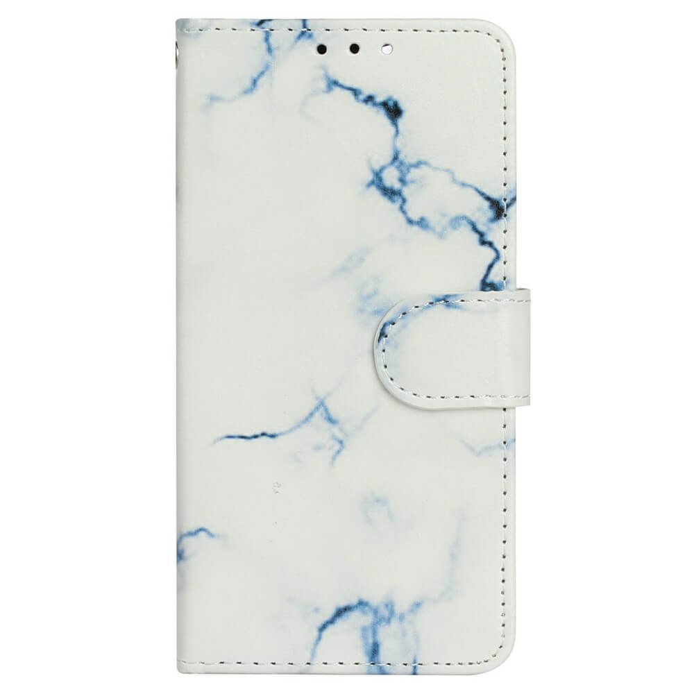 Das Cover-Discount iPhone 17 Air - Etui mit Marble Motiv zeigt ein blaues Marmordesign mit einem Verschluss auf der Vorderseite, der vor einem weißen Hintergrund steht.