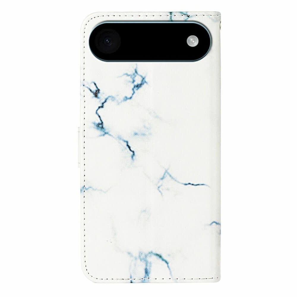 Cover-Discount iPhone 17 Air - Etui mit Marmor-Motiv: Elegantes Case im weißen und blauen Marmor-Design mit passgenauem Kameraausschnitt oben links.