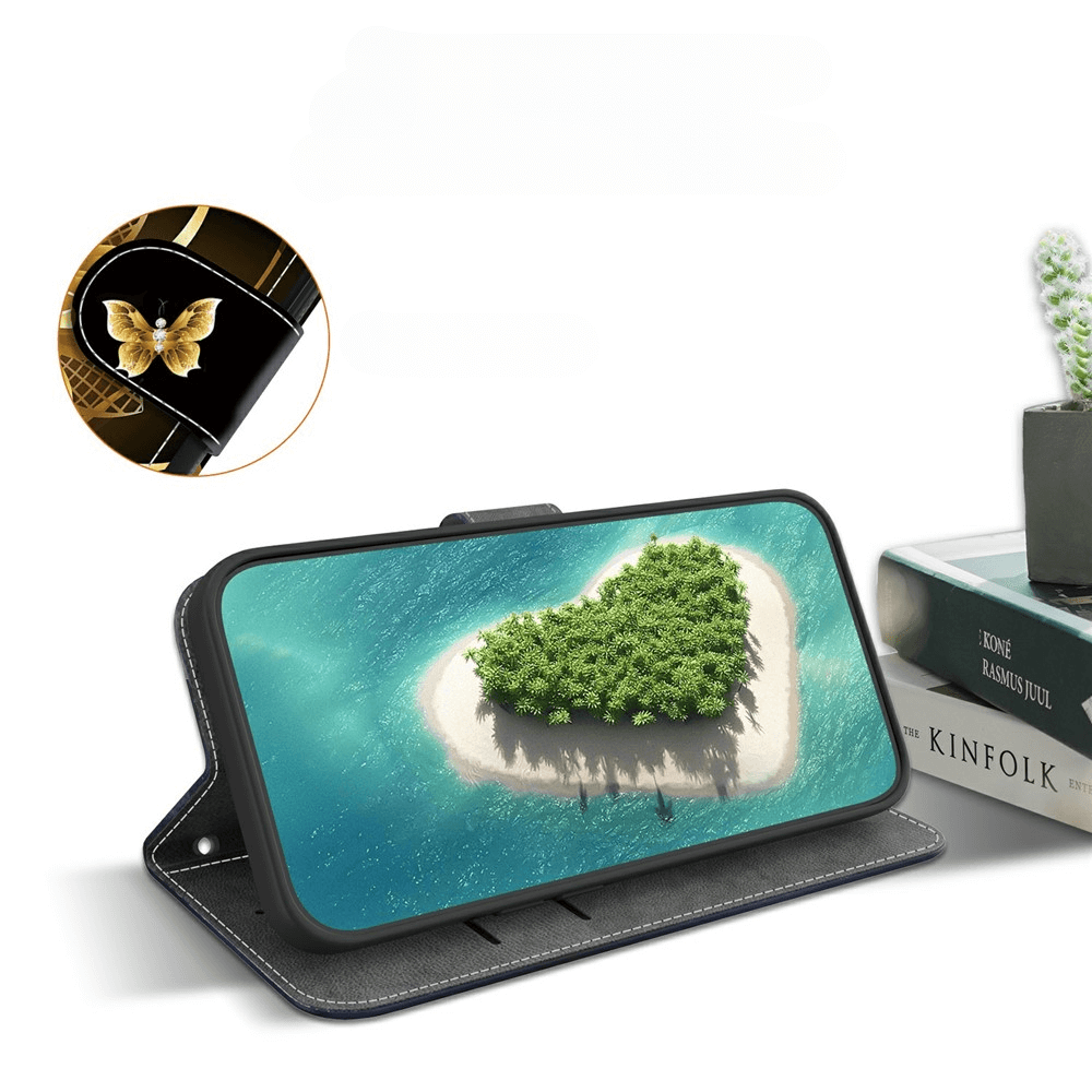 Das Cover-Discount iPhone 17 Air - Handytasche Klapphülle Motiv zeigt eine herzförmige Insel mit einem Schmetterling und einer Pflanze im Hintergrund.