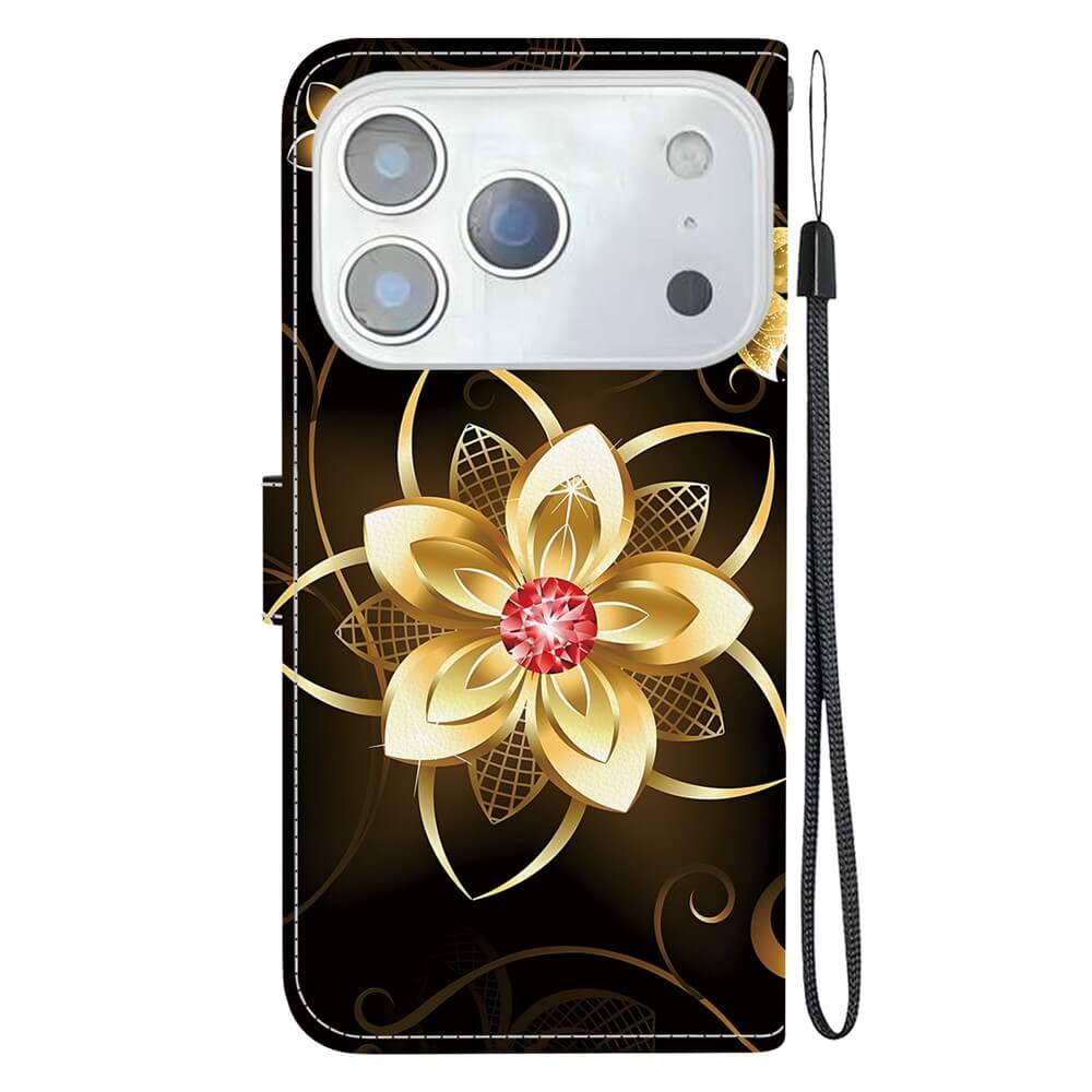 Die Cover-Discount iPhone 17 Pro Max Handytasche Klapphülle begeistert mit goldenen floralen Details, rotem Mitteljuwel und schwarzem Hintergrund. Mit praktischem Handgelenkband für stilvollen Schutz.