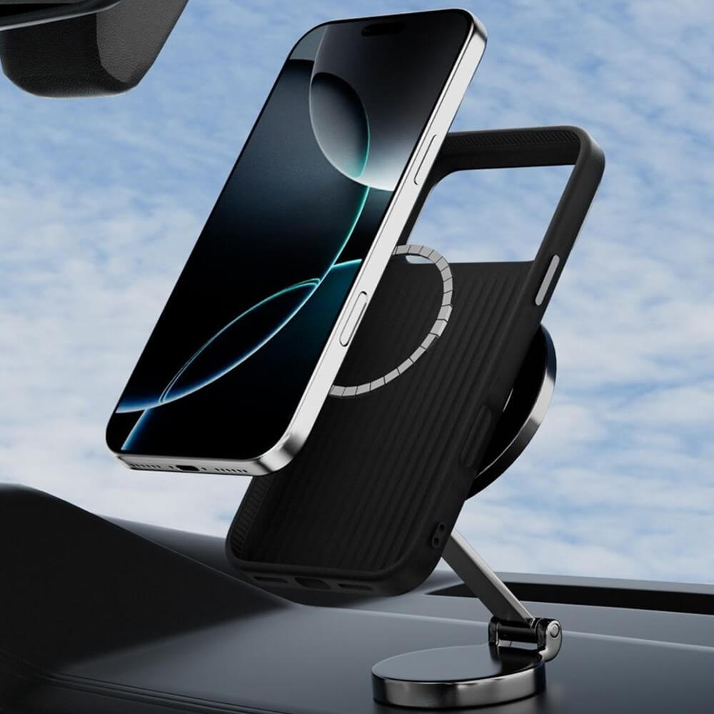 Ein iPhone 17 in der ABEEL Silikon Hülle mit Motiv sitzt sicher auf einer magnetischen Halterung am Armaturenbrett, wobei der Himmel durch die Windschutzscheibe sichtbar ist.