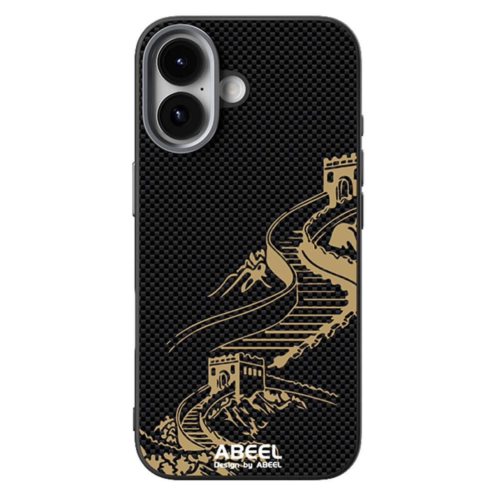 Die ABEEL Silikonhülle für iPhone 17 in Schwarz zeigt eine goldene Chinesische Mauer-Illustration mit ABEEL-Schriftzug, ist MagSafe-kompatibel und schützt dein Gerät stilvoll.