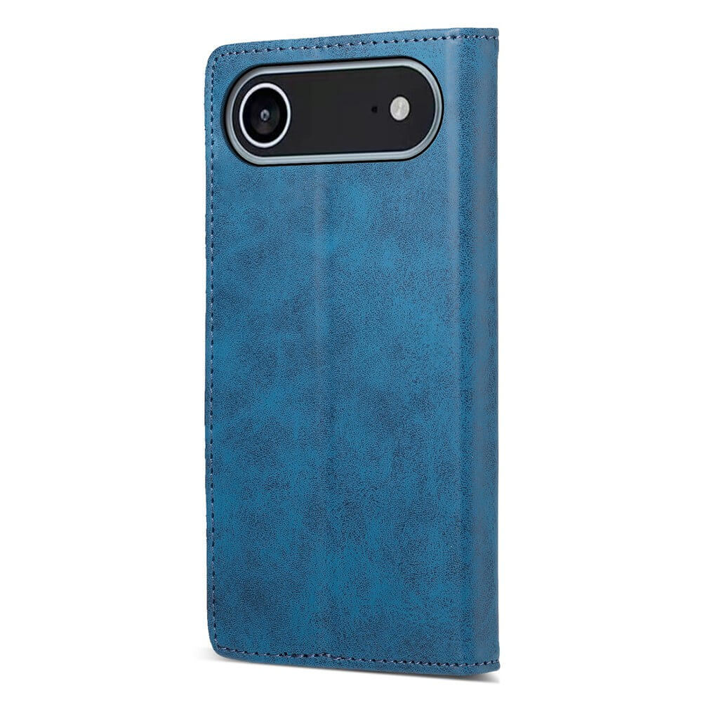 Das Cover-Discount iPhone 17 Air - Flip Case mit RFID Blocker in blauem Leder deckt Ihr Telefon ab und lässt die Rückkamera und den Blitz frei.