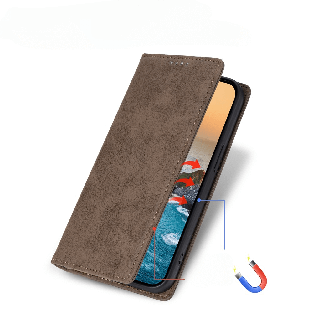 Das Cover-Discount iPhone 17 Pro - Flip Case mit RFID Blocker aus braunem Leder zeigt eine magnetische Verschlussklappe, teilweise geöffnet mit sichtbarem Smartphone, und bietet zusätzlichen RFID-Schutz.
