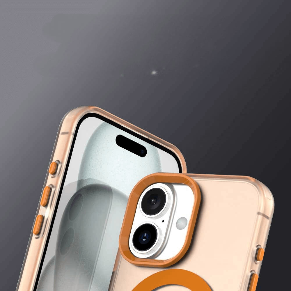 Die iPhone 17 Acryl-Handyhülle mit Magnet und Farbakzent von Cover-Discount zeigt orangefarbene Akzente, die Kameraobjektive und das Frontdisplay vor dunklem Hintergrund.