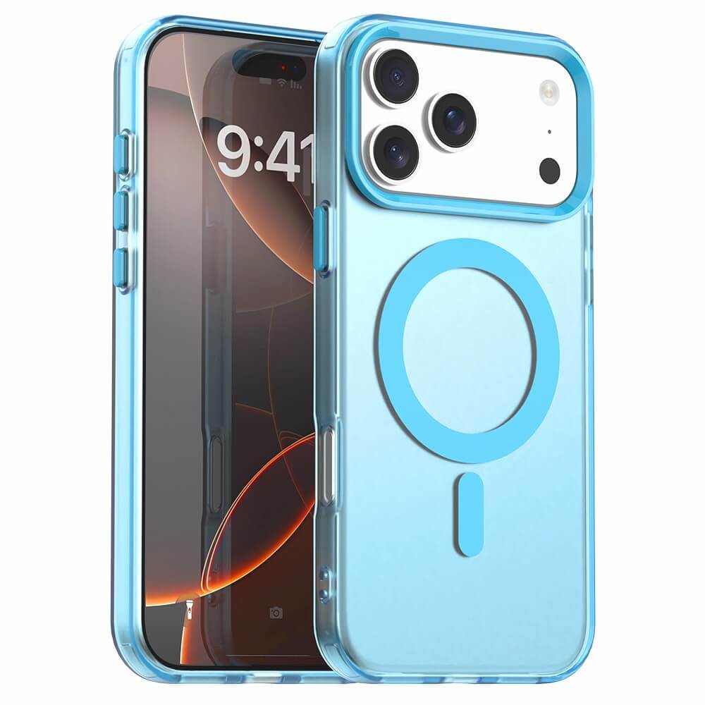 Die iPhone 17 Pro Max Acryl-Handyhülle mit Magnet und Farbakzent von Cover-Discount ist transparent blau, zeigt einen sichtbaren MagSafe-Ring, unterstützt kabelloses Laden und passt für Smartphones mit Triple-Kamera.