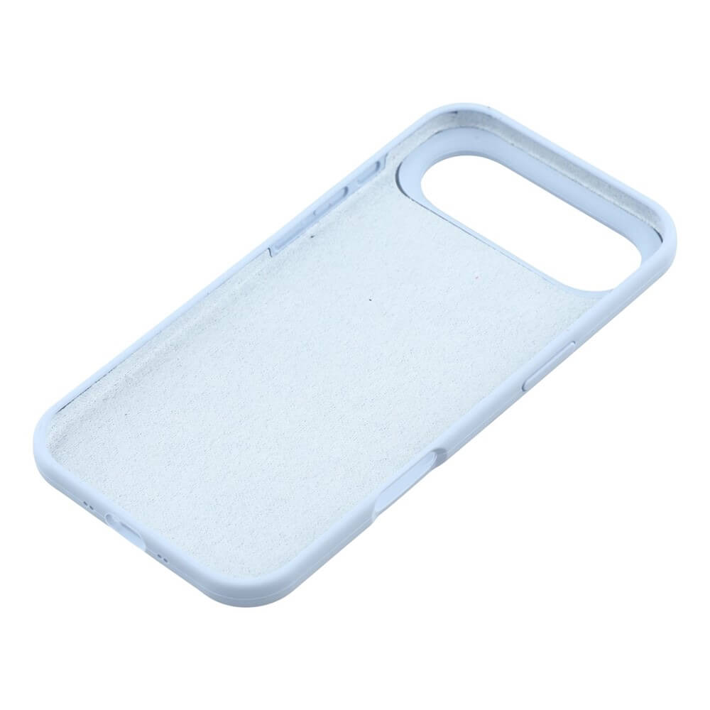 Die Cover-Discount iPhone 17 Air - Solide Silikonhülle in Hellblau bietet schlanken Rundumschutz, präzise Kamera- und Button-Ausschnitte sowie eine Soft-Touch-Oberfläche; gezeigt auf weißem Hintergrund.