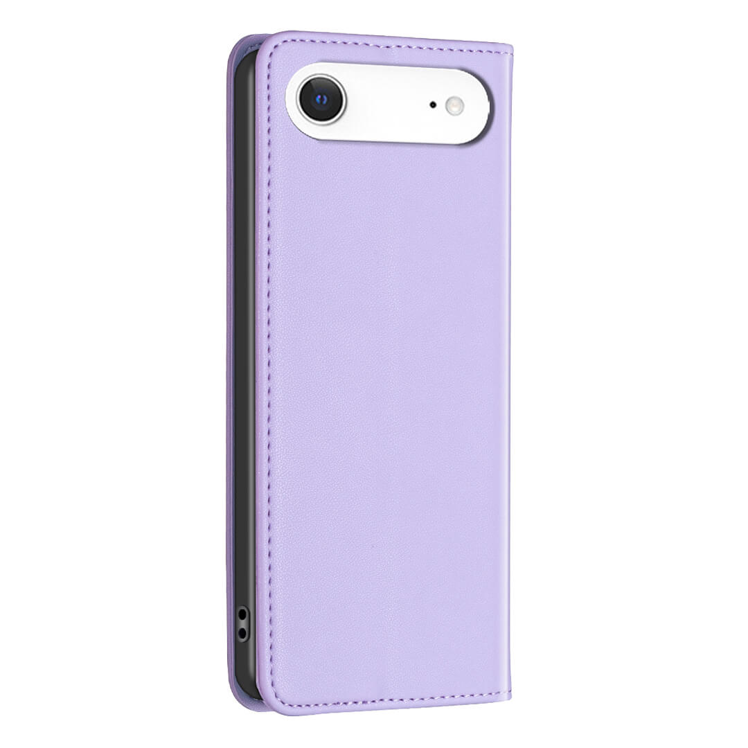Ein iPhone 17 Air in einer hellvioletten BINFEN Color Flip Case Hülle mit Kunstlederhülle zeigt die Rückkamera und einen Teil des Telefonrands.