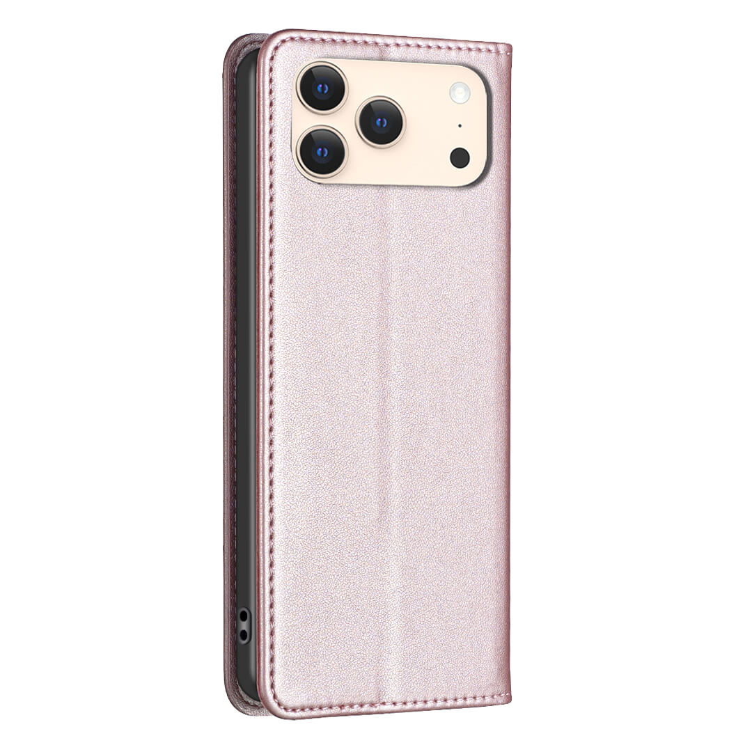 Die BINFEN Color iPhone 17 Pro Max - BINFEN Flip Case Hülle aus Kunstleder in Roségold mit faltbarem Cover schützt Ihr Smartphone stilvoll im Alltag und zeigt das Gerät teilweise geöffnet.