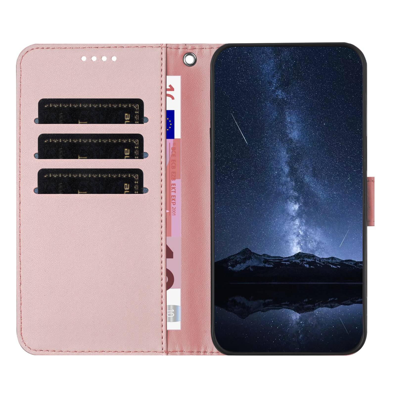 Die Cover-Discount iPhone 17 Pro Max - Elegante Ledertasche in Pink mit Kartenfächern zeigt im geöffneten Zustand Karten und ein beeindruckendes Sternennacht- und Bergmotiv auf dem Display.