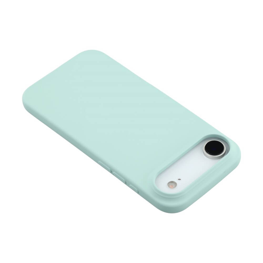 Hellblaues, weiches Smartphone-Cover mit Kamera- und Blitz-Ausschnitt, elegant und schützend.