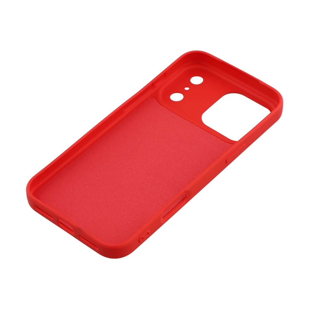 Rote Smartphone-Hülle mit präzisen Aussparungen für Kamera und Tasten, schlank und glatt gestaltet.