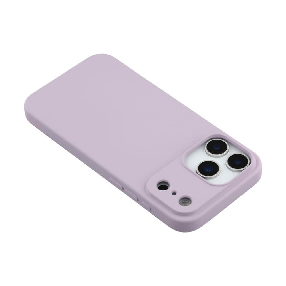 Helle violette Schutzhülle für weißes Smartphone mit dreifacher Kamera.