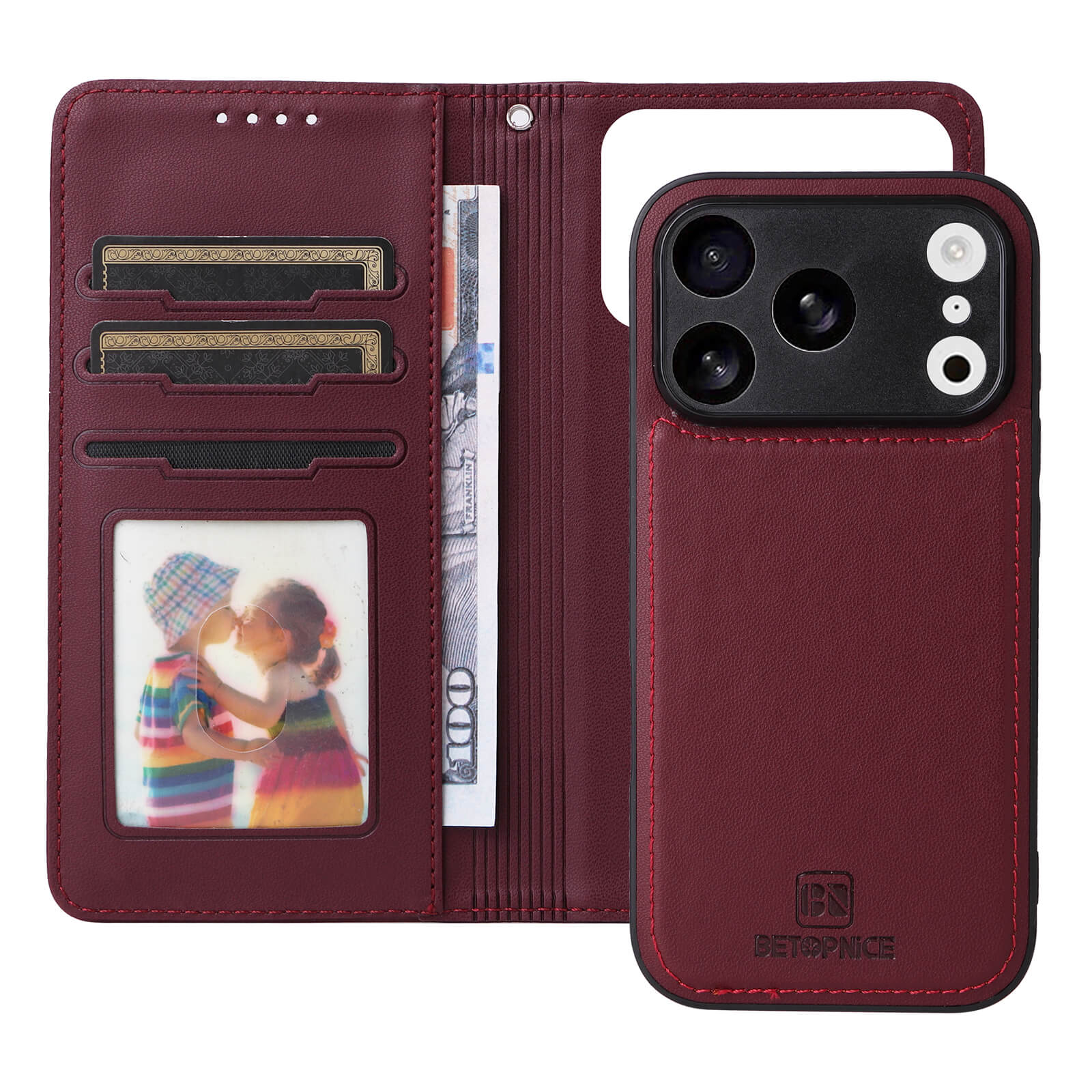 Eine burgunderrote iPhone 17 Pro 2-in-1 Brieftaschen-Handyhülle von Cover-Discount mit Kartenfächern, Bargeldfach und einem Foto von zwei Kindern mit Hüten, die sich umarmen.