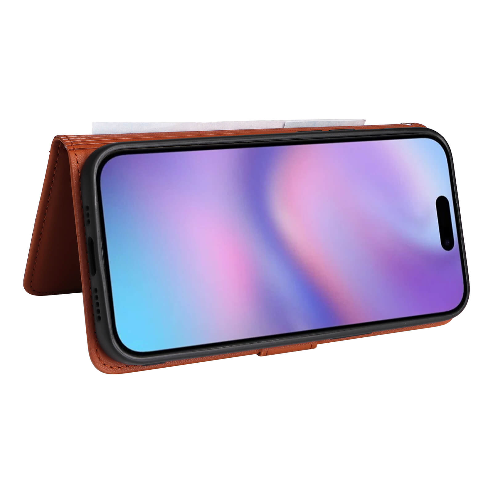 Braune Leder-Brieftasche für Smartphone mit Kreditkartenfächern, aufgestellt als Ständer für Bildschirm mit blau-violettem Farbverlauf.