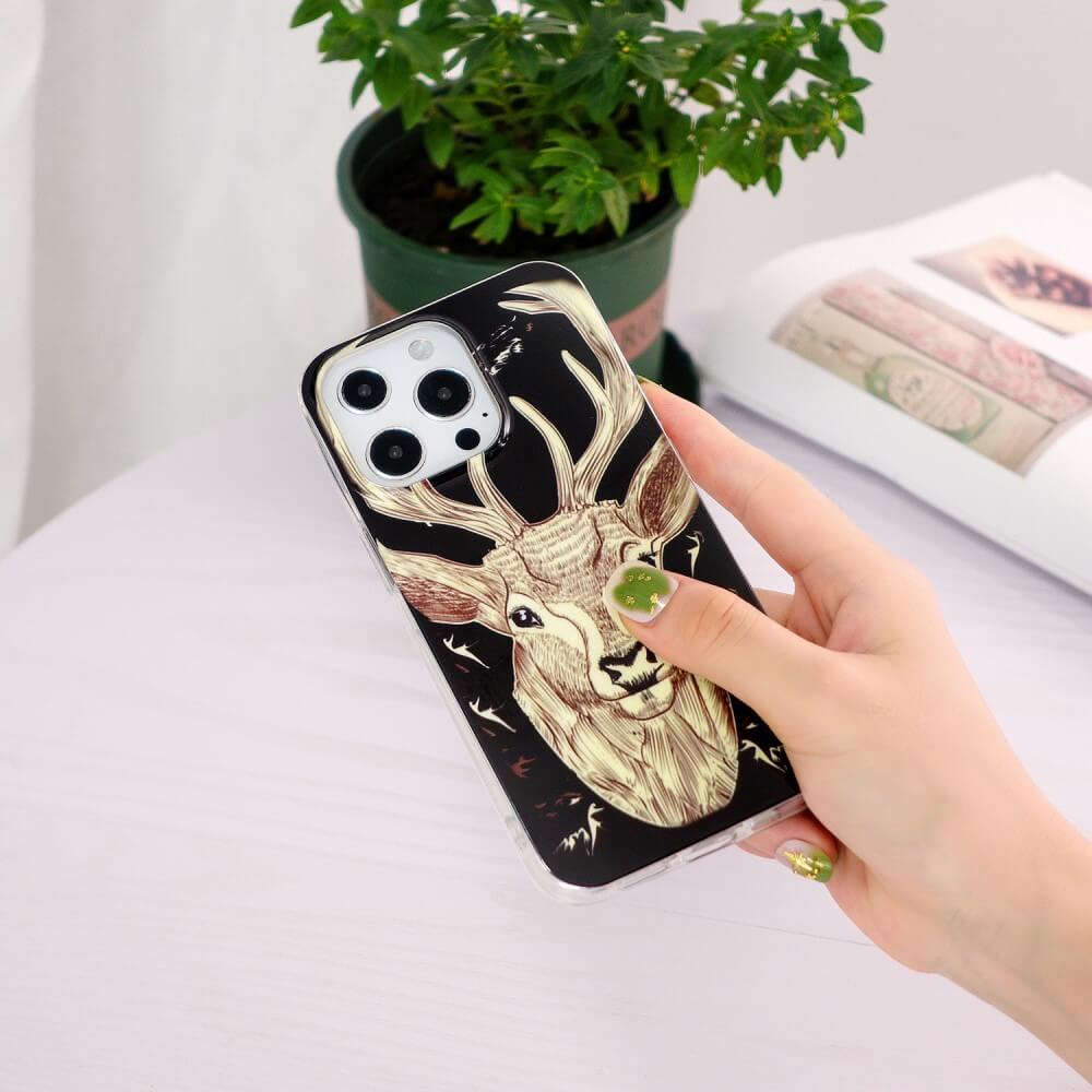 iPhone 15 - Coque luminescente en silicone