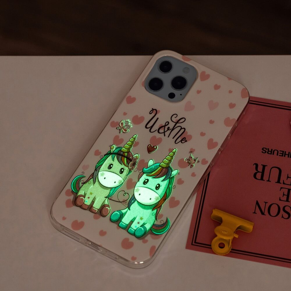 iPhone 15 - Coque luminescente en silicone