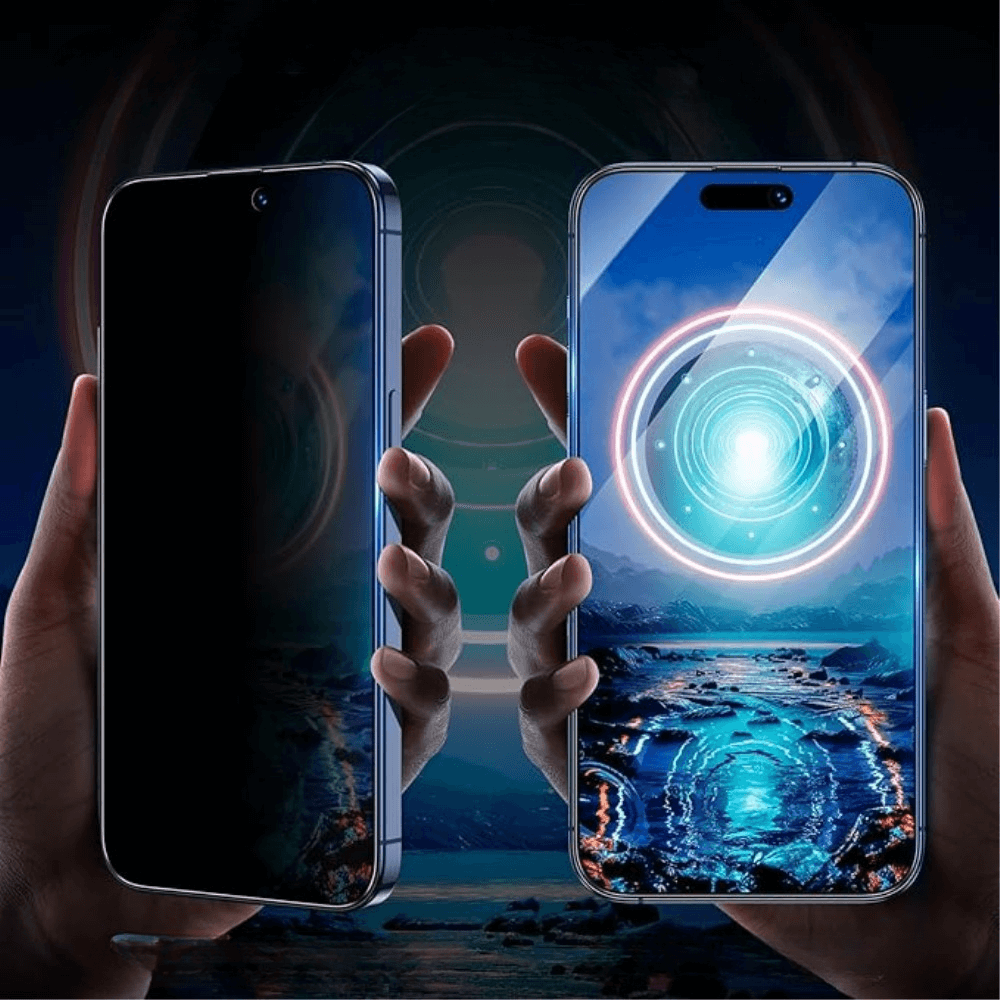 Zwei Hände halten Smartphones: eines ist schwarz, das andere ist ein iPhone 15 Pro Max mit dem 2er-Pack Panzerglas Display Privacy Anti-Spy-Displayschutz von Cover-Discount, auf dem eine leuchtende digitale Landschaft zu sehen ist.