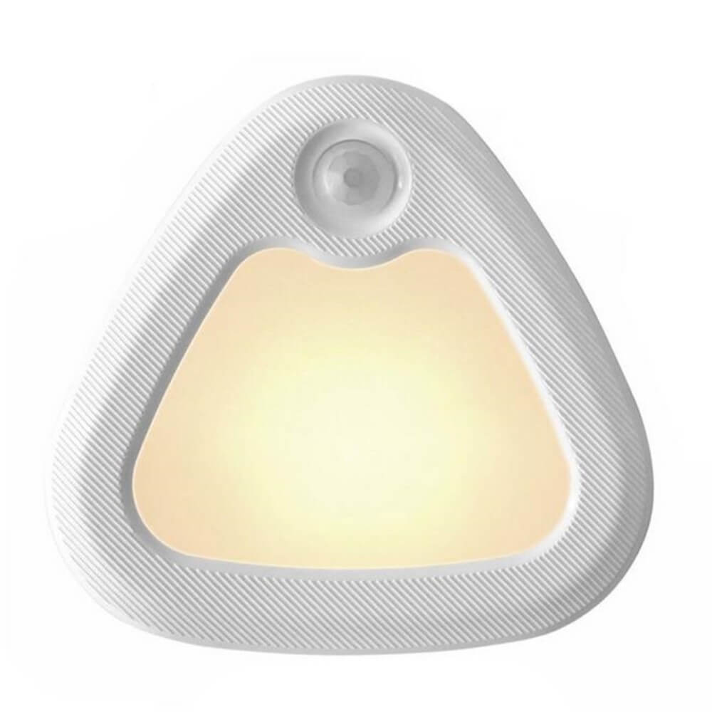 Das 3er Set LED Licht mit Sensor Triangle von Cover-Discount ist batteriebetrieben, weiß, dreieckig und spendet weiches, gelbes Licht dank Bewegungs-Sensor.
