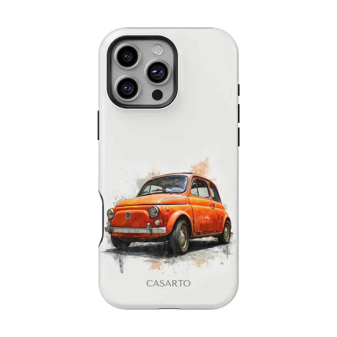 Die "iPhone 16 - Casarto Handyhülle Ciao Bella" von Cover-Discount ist MagSafe-kompatibel und zeigt ein italienisches Aquarellmotiv mit orangefarbenem Vintage-Auto sowie CASARTO-Schriftzug am unteren Rand.