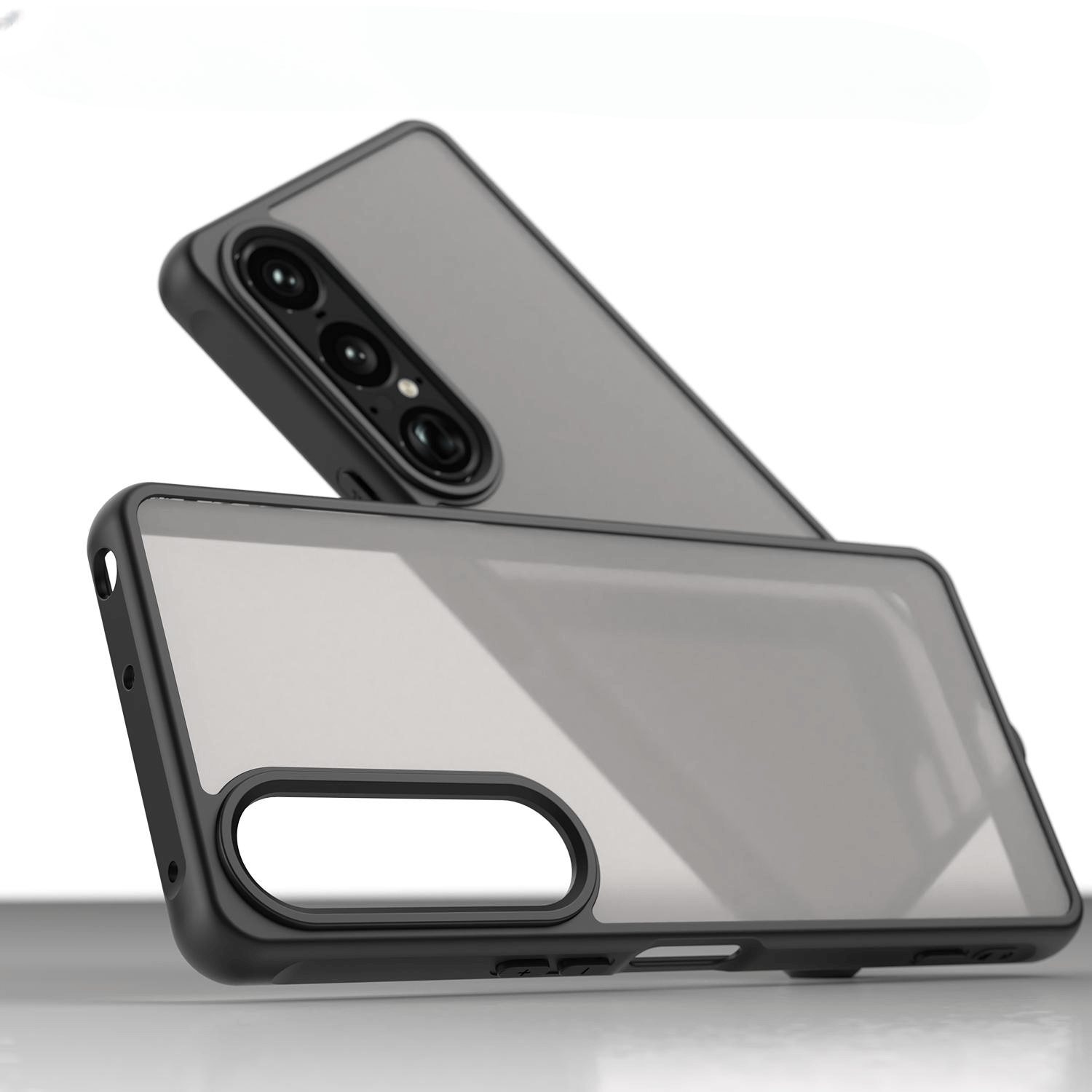 Zwei Cover-Discount Acryl-Handyhüllen mit Bumper und Kameraschutz für das Sony Xperia 1 VII liegen auf weißer Fläche, eine stehend. Integrierter Schutz bewahrt Ihr Smartphone stilvoll und zuverlässig.