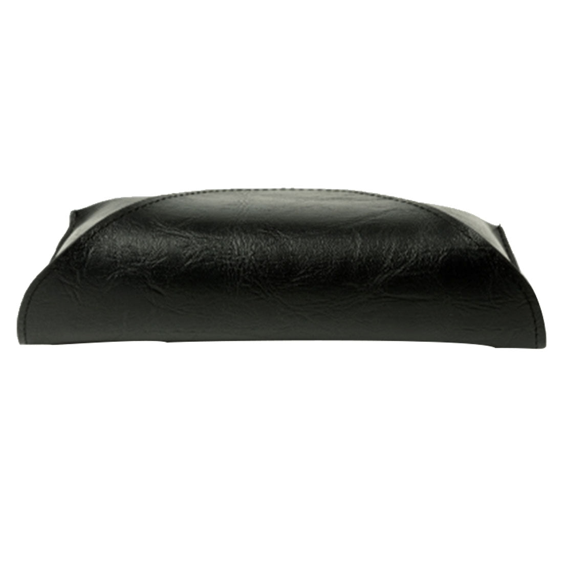 Ein elegantes schwarzes Schlichtes Brillenetui aus Kunstleder mit Magnetverschluss von Cover-Discount, seitlich vor weißem Hintergrund – perfekt für die Business-Edition.