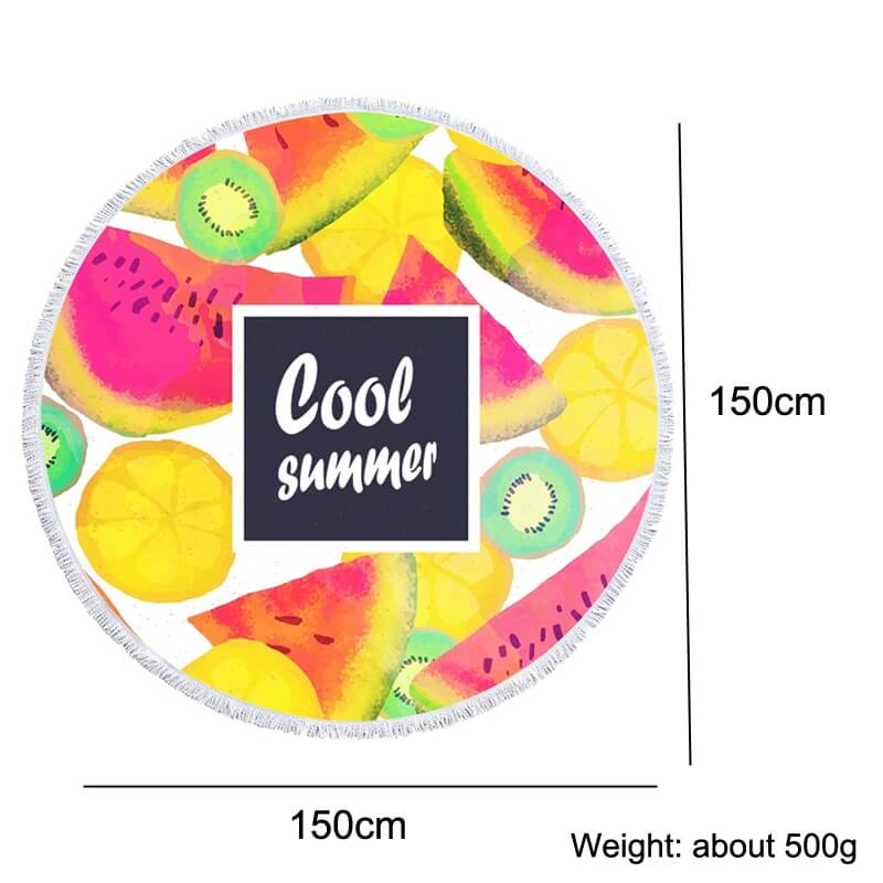 Das Cover-Discount Rundes Strandtuch Wassermelone überzeugt mit buntem Fruchtscheiben-Design, „Cool Summer“-Text, 150cm Durchmesser und 500g Gewicht – perfekt für entspannte Sommertage.