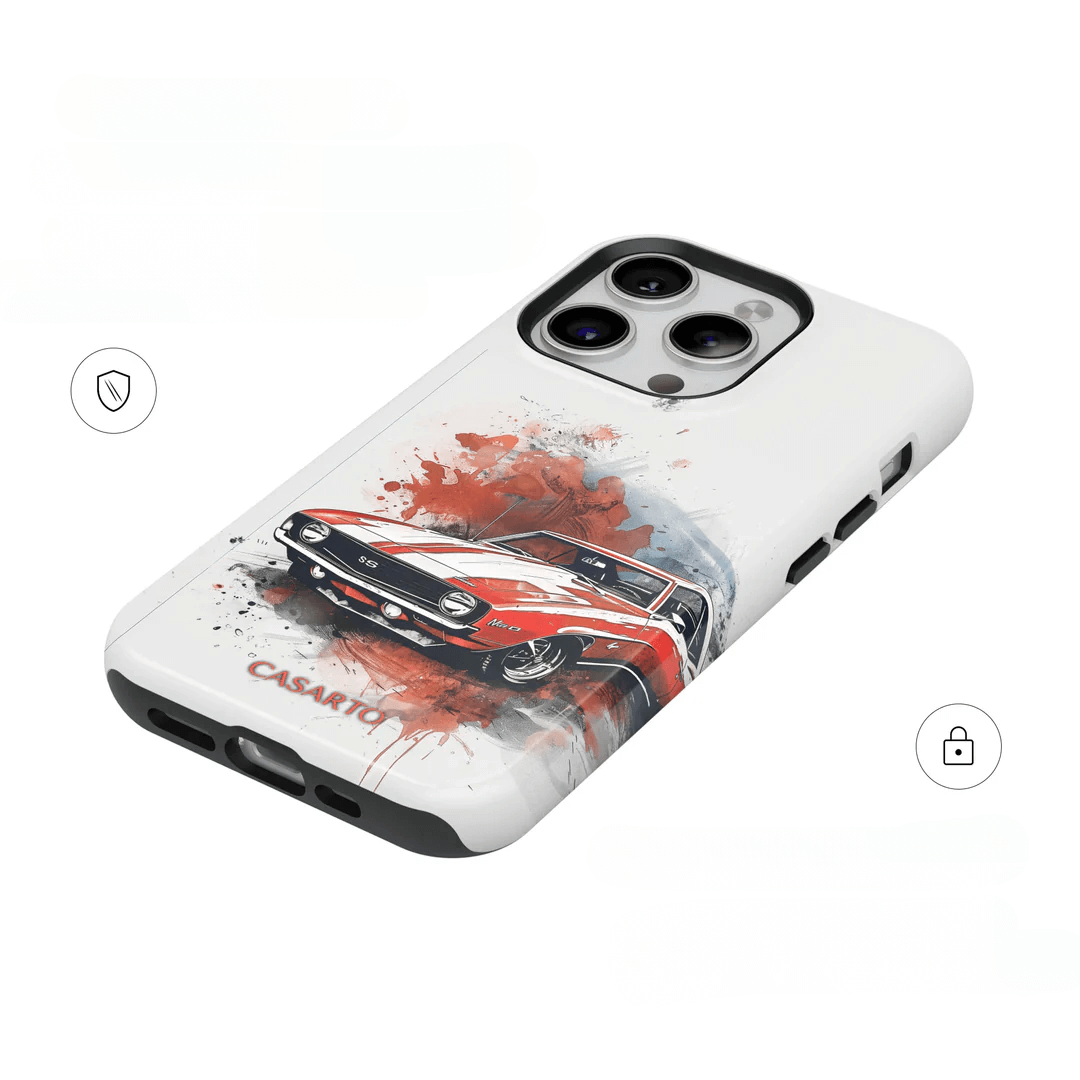 Die Casarto iPhone 17 Pro Max Handyhülle Camaro ist eine weiße, MagSafe-kompatible Handyhülle mit einer roten, klassischen Camaro-Illustration mit Farbspritzern, die auf einem weißen Hintergrund dargestellt ist.