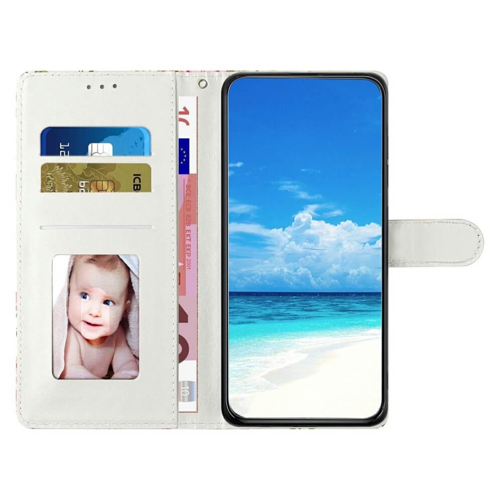 Die Cover-Discount Galaxy A36 5G Tasche Hülle mit Motiv bietet Rundum-Schutz, Platz für Karten, Bargeld und ein Babyfoto sowie ein Smartphone-Fach – hier abgebildet mit einer Strandszene auf dem Display.