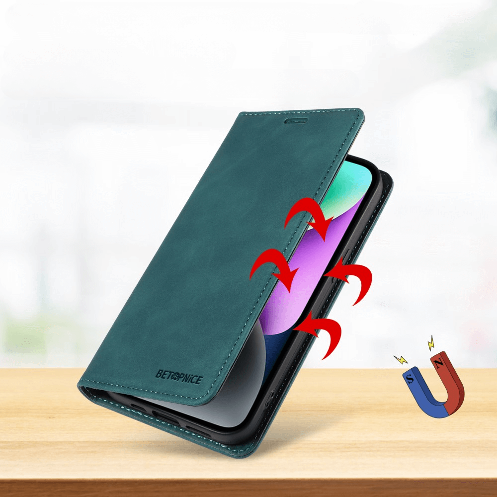 Ein blaugrünes Cover-Discount Vintage Flip Case für das Sony Xperia 1 VII mit magnetischen Pfeilen und RFID-Schutz liegt auf einer Holzoberfläche neben einem kleinen Magnetsymbol.