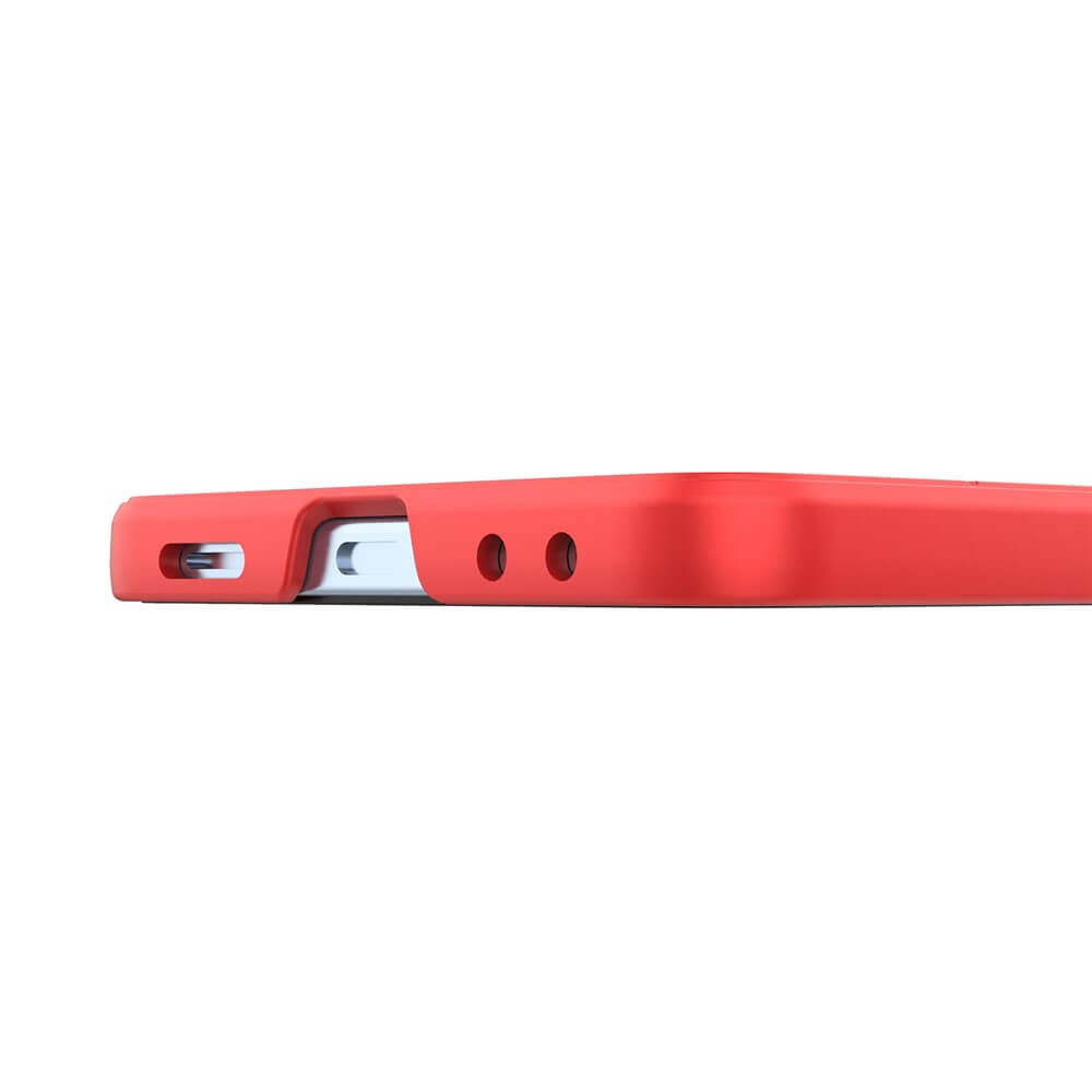 Eine Nahaufnahme der Cover-Discount Galaxy Z Fold7 - Rugged Protective Hülle in Rot zeigt präzise seitliche Anschlüsse und Tastenaussparungen, die maximalen Schutz mit dieser robusten Schutzhülle gewährleisten.