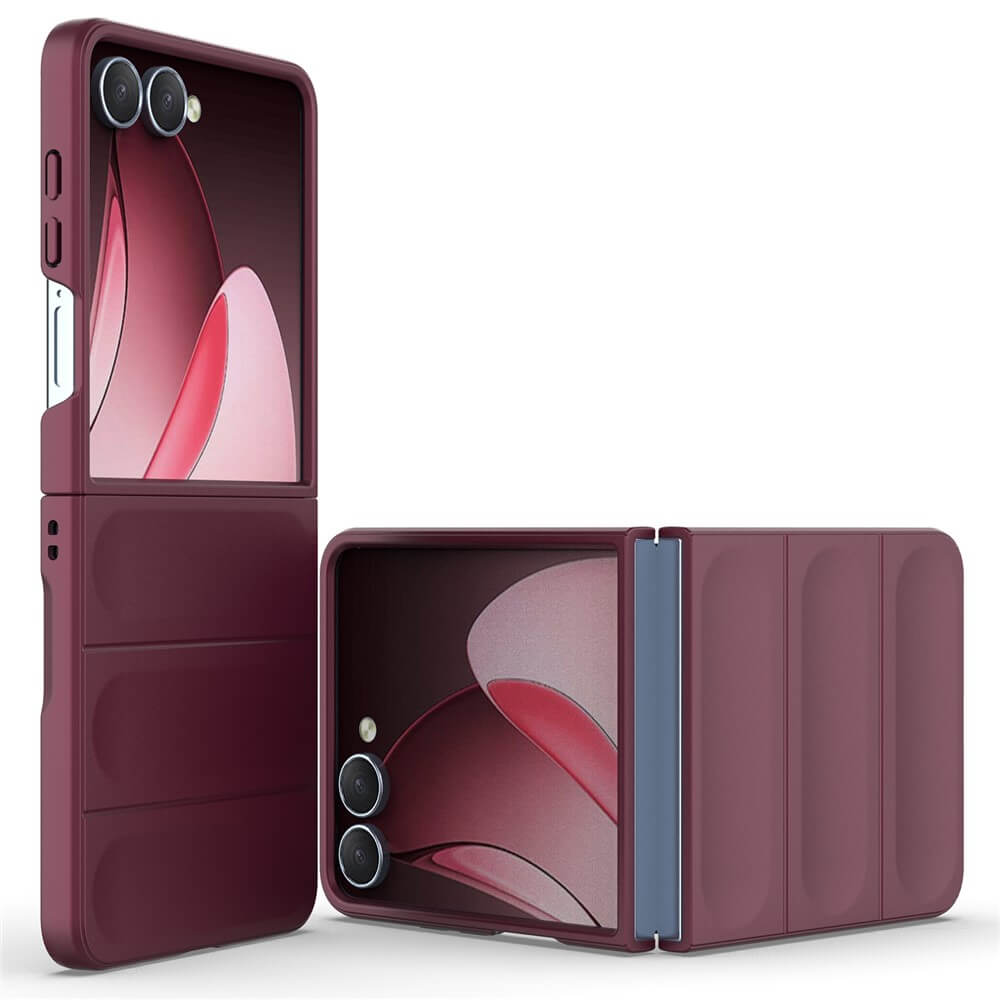 Zwei burgunderfarbene Galaxy Z Fold7 Telefone von Cover-Discount in robusten Hülle-Schutzhüllen, hier geöffnet und teilweise gefaltet für maximalen Schutz.