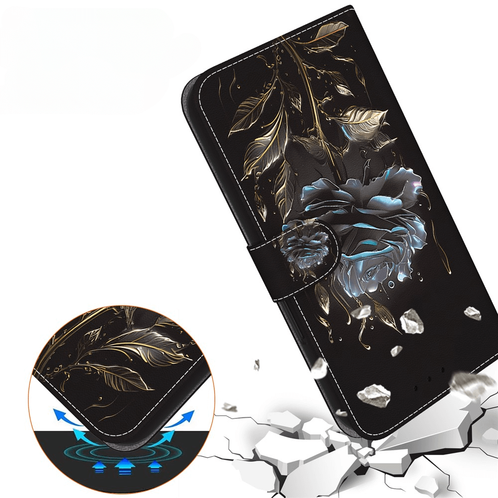 Die Cover-Discount iPhone 17 Pro - Tasche Hülle mit Blüten Motiv verfügt über eine stilvolle schwarze Hülle mit goldenen und blauen Blumen Akzente, Aufprallschutz und Splitterwirkung unten-perfekte Passform für Ihr iPhone 17 Pro.