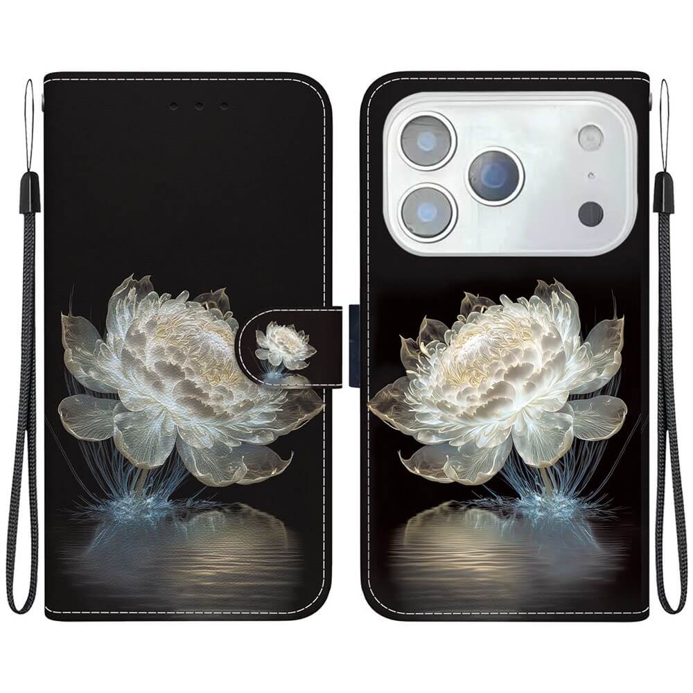 Die Cover-Discount iPhone 17 Pro Max - Tasche Hülle mit Blüten Motiv verfügt über eine leuchtend weiße Lotusblüte, Handgelenkschlaufe und Kartenfach - die ideale Handyhülle für Liebhaber des eleganten Blumendesigns.