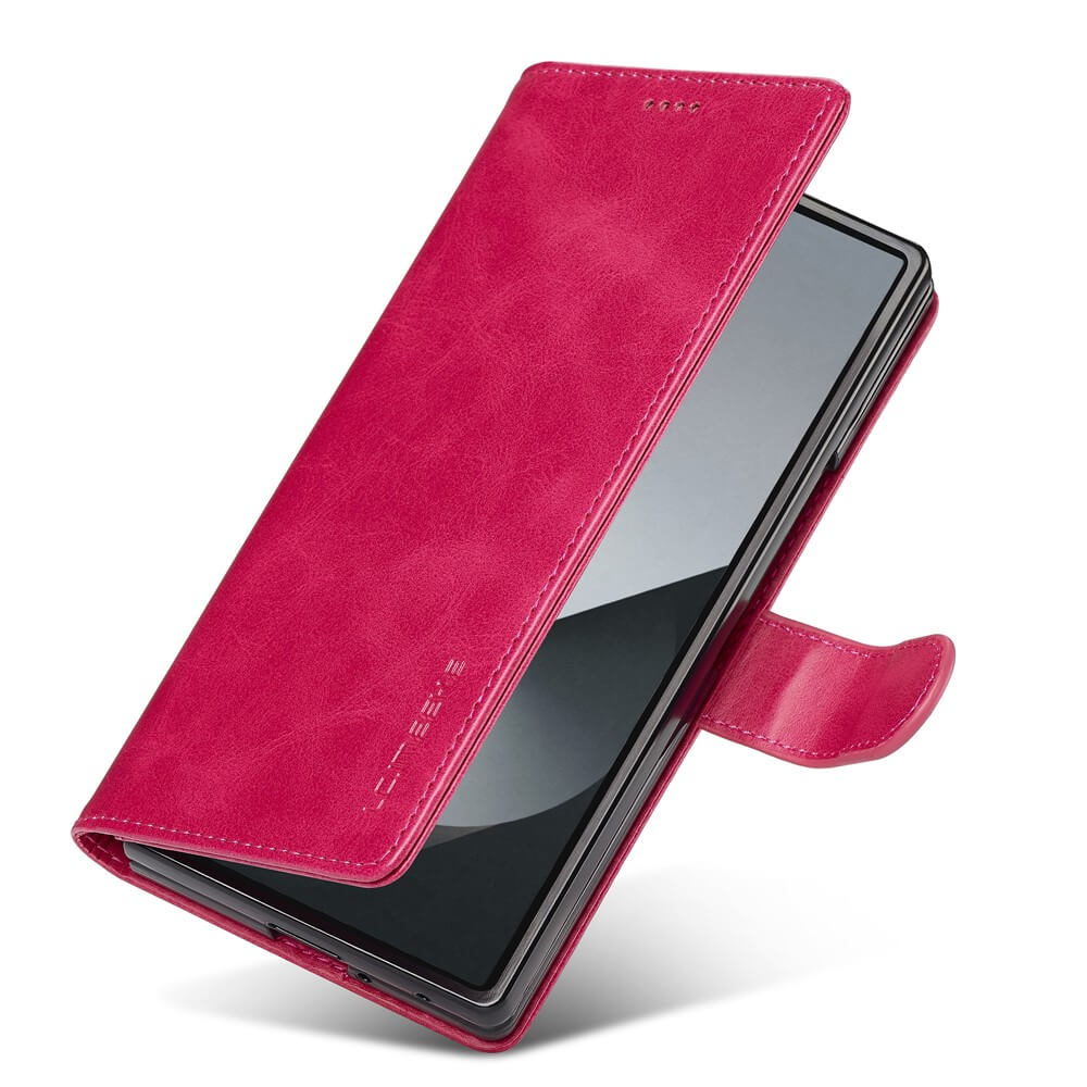 Ein Galaxy Z Fold7 in einer hellrosa LC.IMEEKE Leder Etui Hülle, teilweise geöffnet, um den Bildschirm zu zeigen.