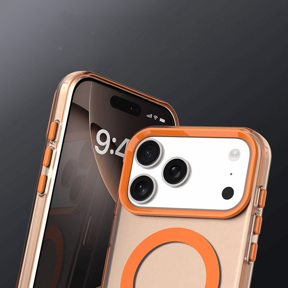 Zwei iPhone 17 Pro Max in Cover-Discount Acryl-Handyhülle mit Magnet und Farbakzent (transparent orange), mit Display und Kamera vor dunklem Hintergrund - ideal für kabelloses Laden und stylischen Schutz.