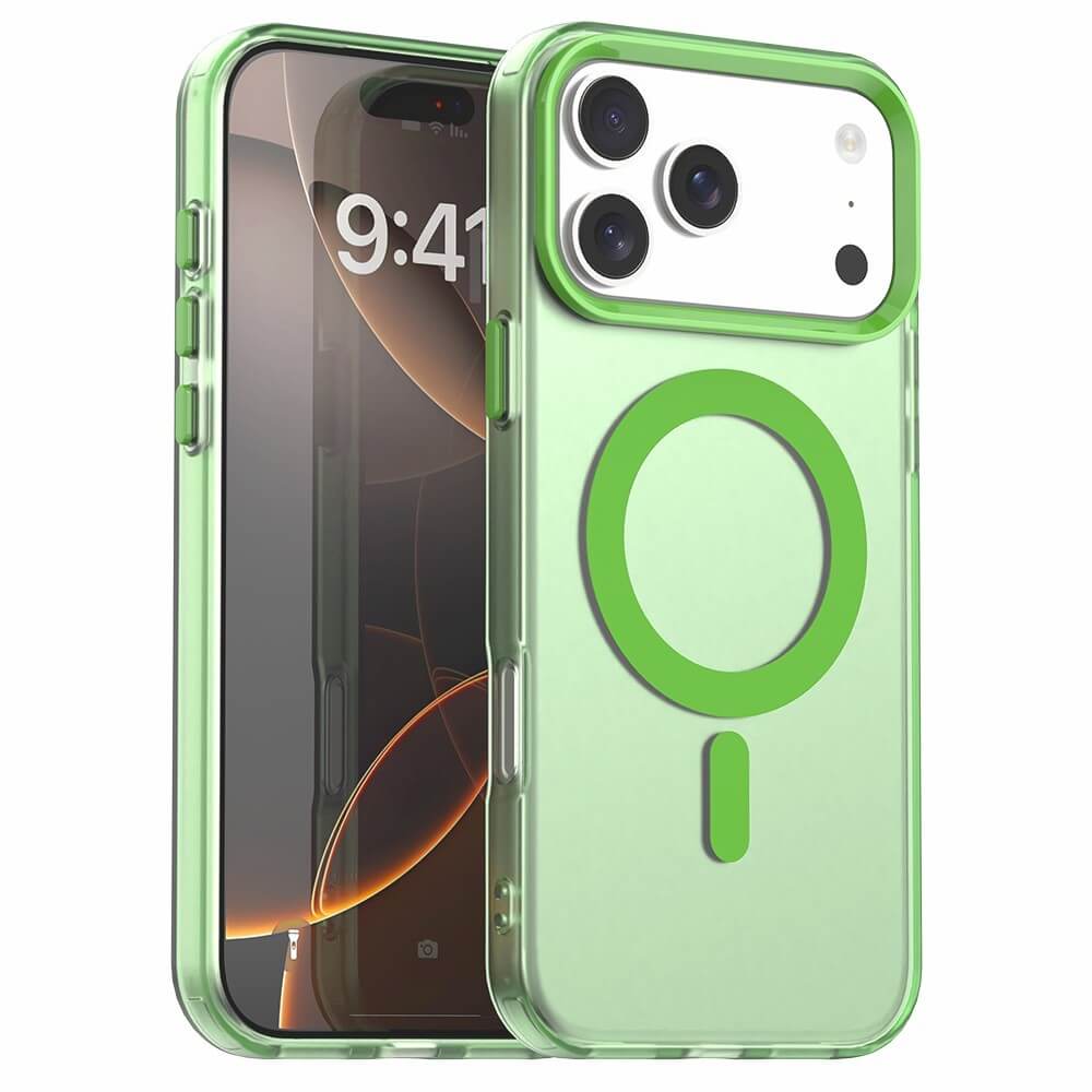 Eine grüne, transparente iPhone 17 Pro Max - Acryl-Handyhülle mit Magnet und Farbakzent von Cover-Discount liegt auf einem Smartphone, dessen Display die Uhrzeit 9:41 anzeigt.