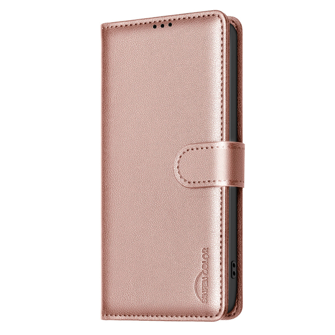 Die BINFEN Color iPhone 17 Pro Max - BINFEN Leder Etui Hülle mit RFID Blocker in Roségold verfügt über einen Magnetverschluss und ein Portemonnaie-Design, das geschlossen und aufrecht gezeigt wird.