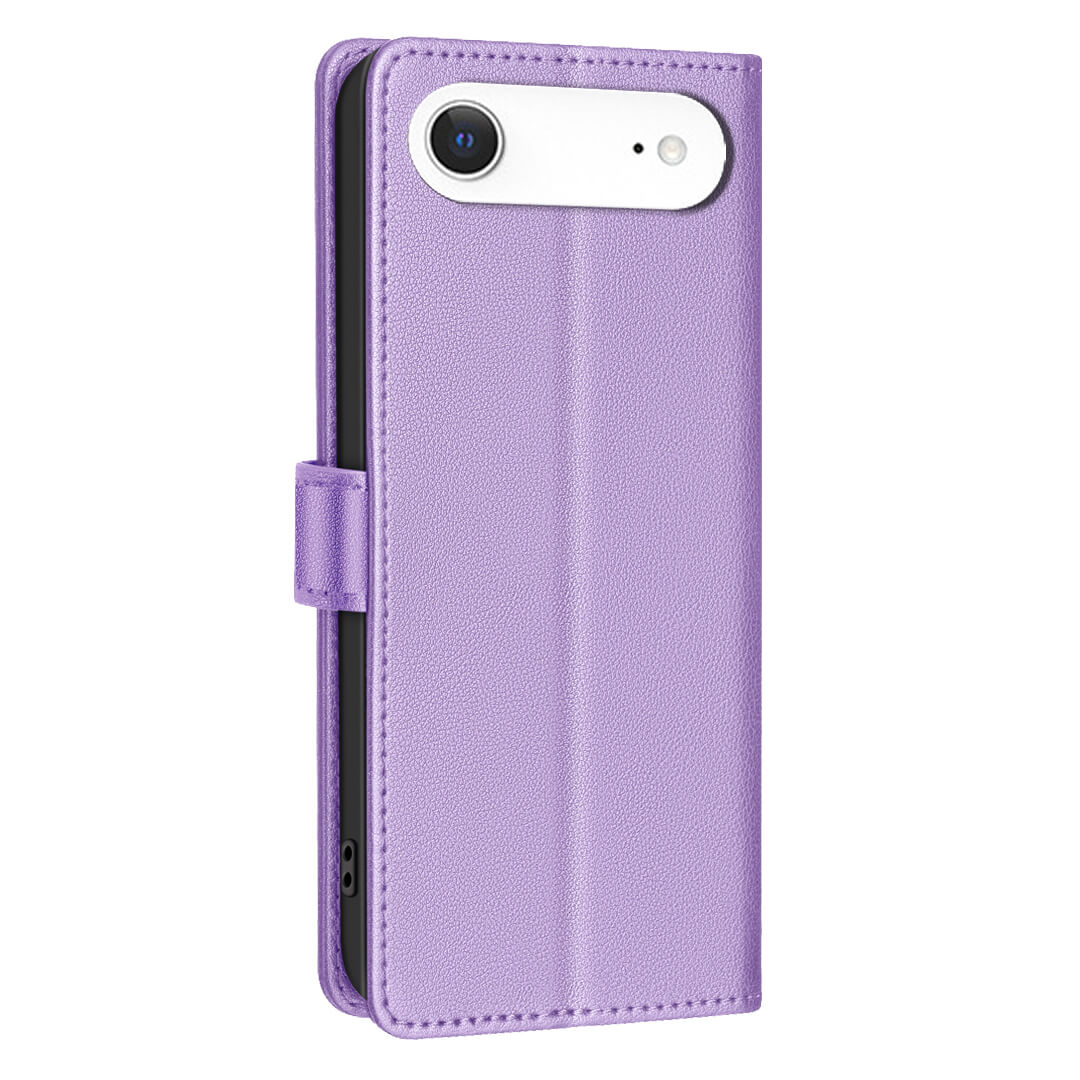 Die BINFEN Color iPhone 17 Air Leder Etui Hülle in lavendel wird von hinten mit einem Telefon im Inneren gezeigt und verfügt über einen RFID-Blocker für zusätzliche Sicherheit.