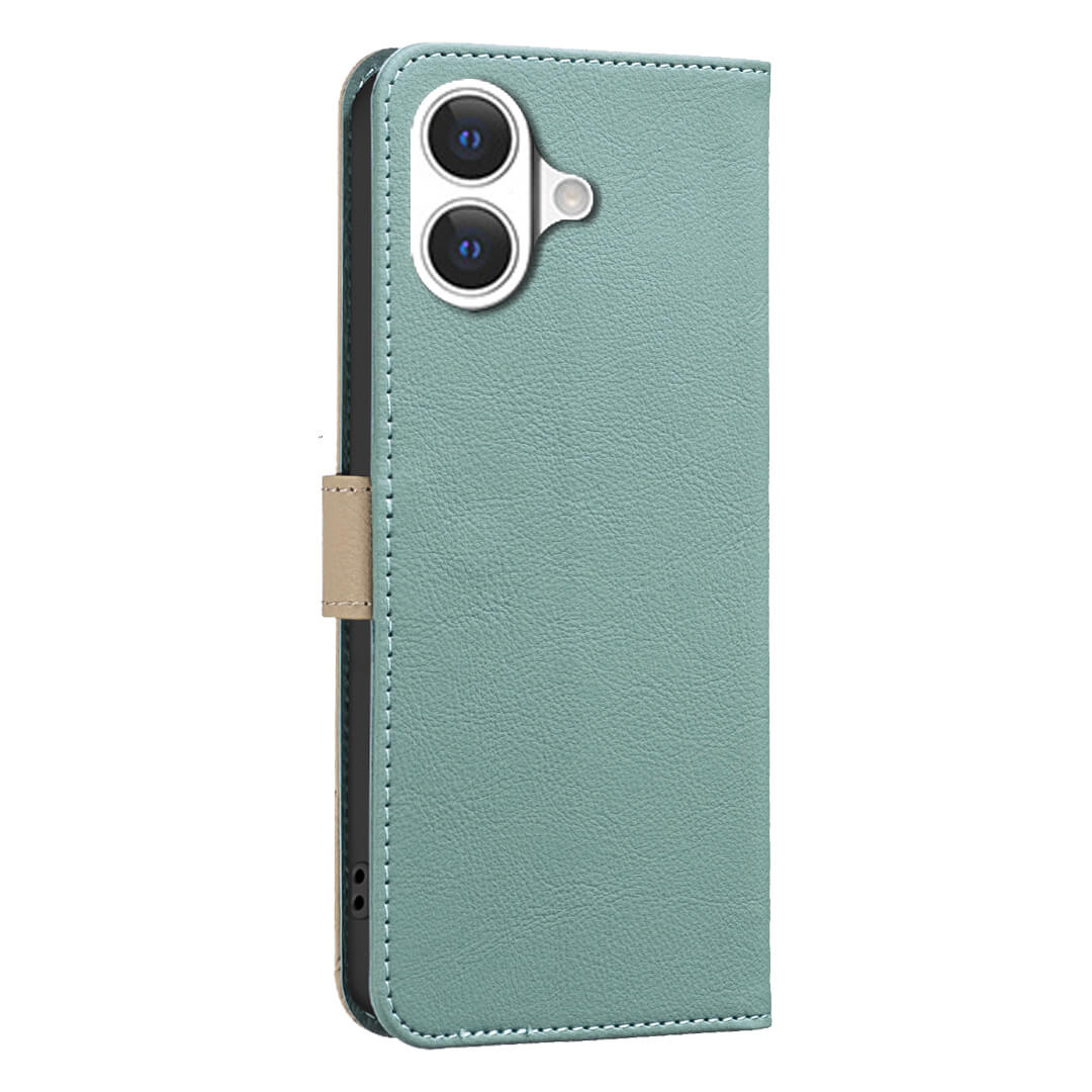 Die BINFEN Color iPhone 17 - BINFEN Ledertasche Floral ist eine tealfarbene Tasche mit Blumenprägung, strukturierter Oberfläche, RFID-Schutz und deckt ein iPhone 17 mit zwei rückseitigen Kameras ab.