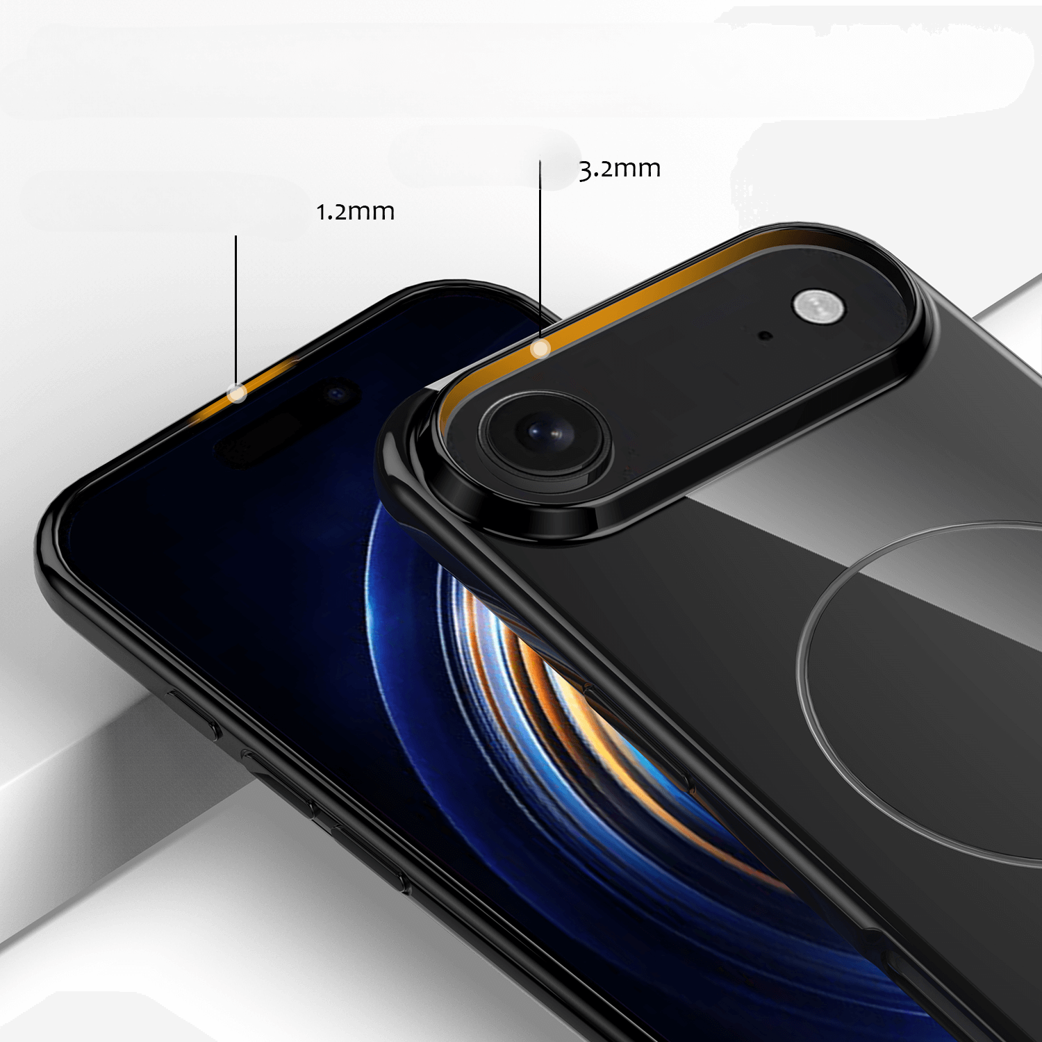 #farbe_schwarz|Das Cover-Discount iPhone 17 Air - Unifarbenes Backcover mit MagSafe verfügt über ein schlankes TPU-Design mit 1,2 mm Dicke an der Kamera und 3,2 mm am Rand, das sowohl Schutz als auch MagSafe-Kompatibilität bietet.